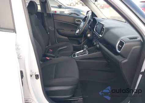 2021 Hyundai Venue Se from USA, damaged, VIN KMHRB8A34MU102971